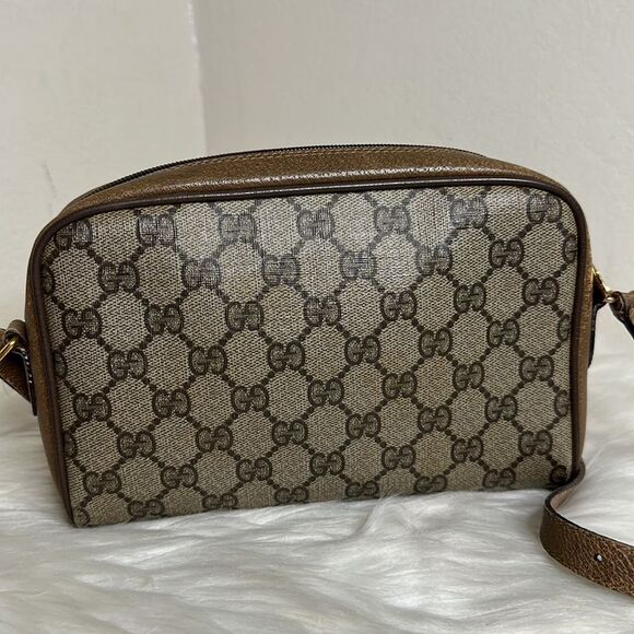 💯Authentic Preloved Gucci crossbody bag w/ Cherryline🍀 - Picture 8 of 14